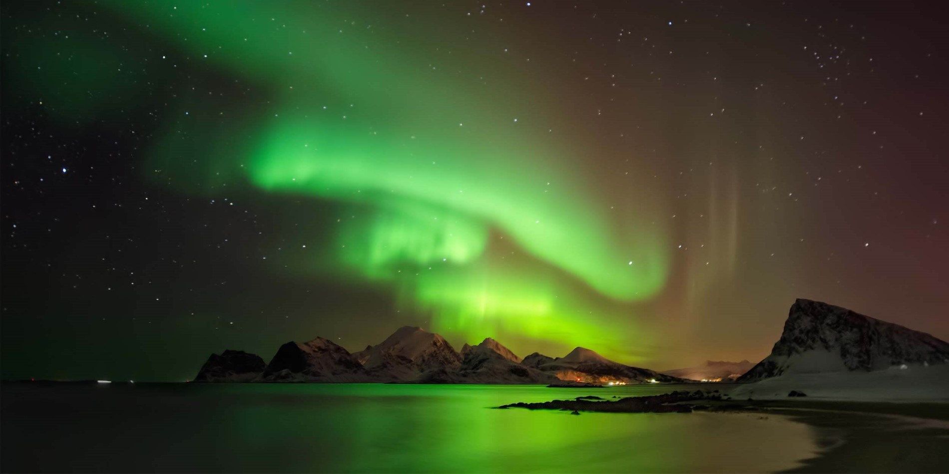 What Causes The Northern Lights Hurtigruten